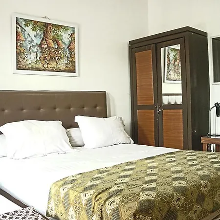 Andelis Homestay Yogyakarta Exterior photo