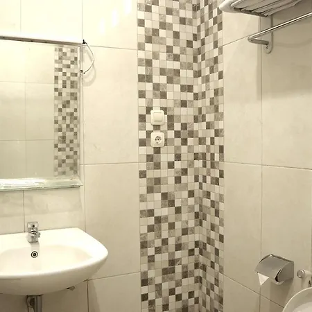 Andelis Homestay Yogyakarta Exterior photo
