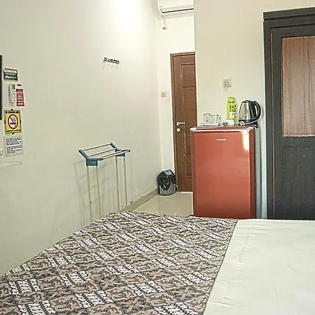Andelis Homestay Yogyakarta Exterior photo